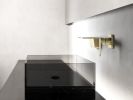 Wall-mounted washbasin faucet with handle